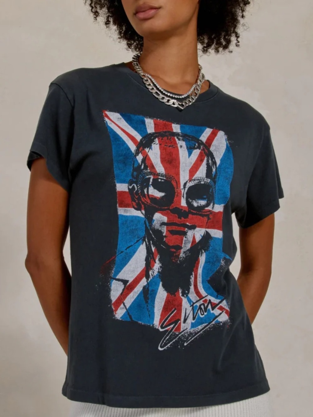 DAYDREAMER➕Elton John British Flag Tour Tee - Picture 3 of 9